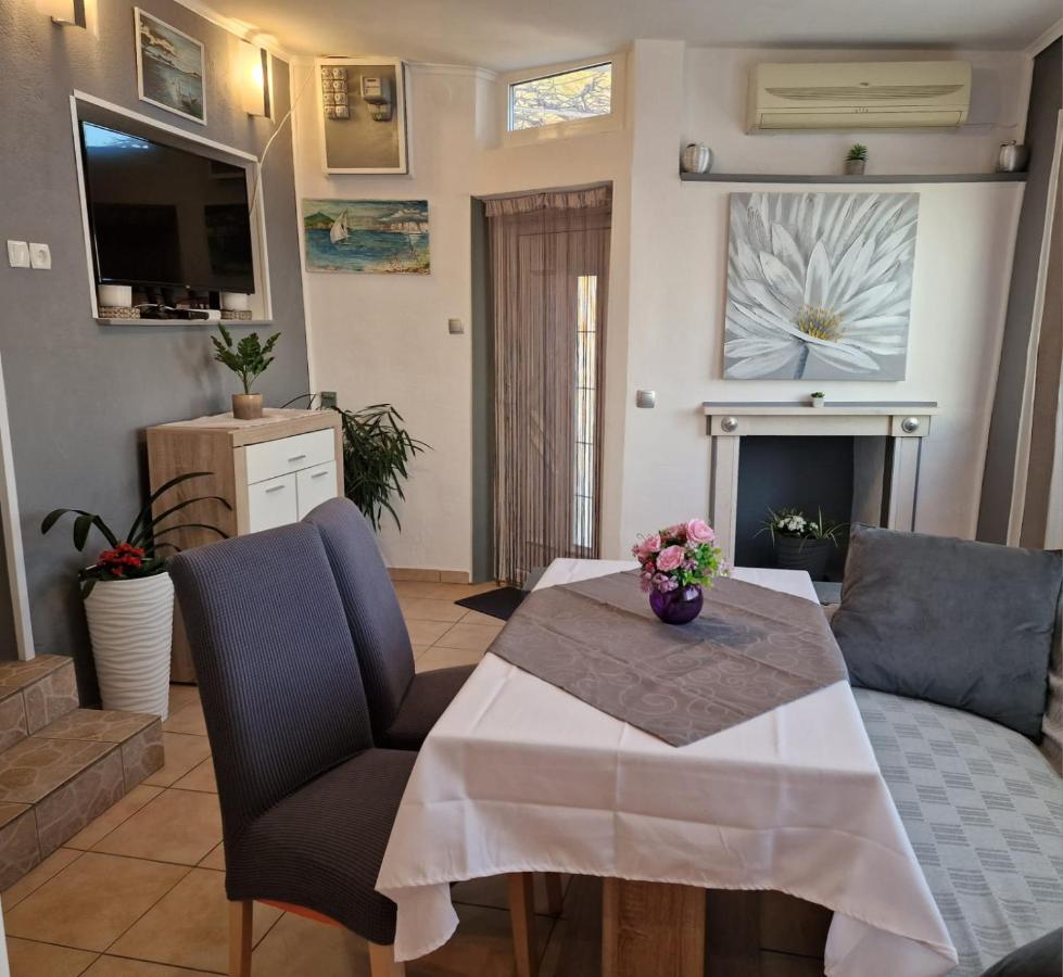 Apartment Ana Lozica With Terrace Dubrovnik Exterior photo