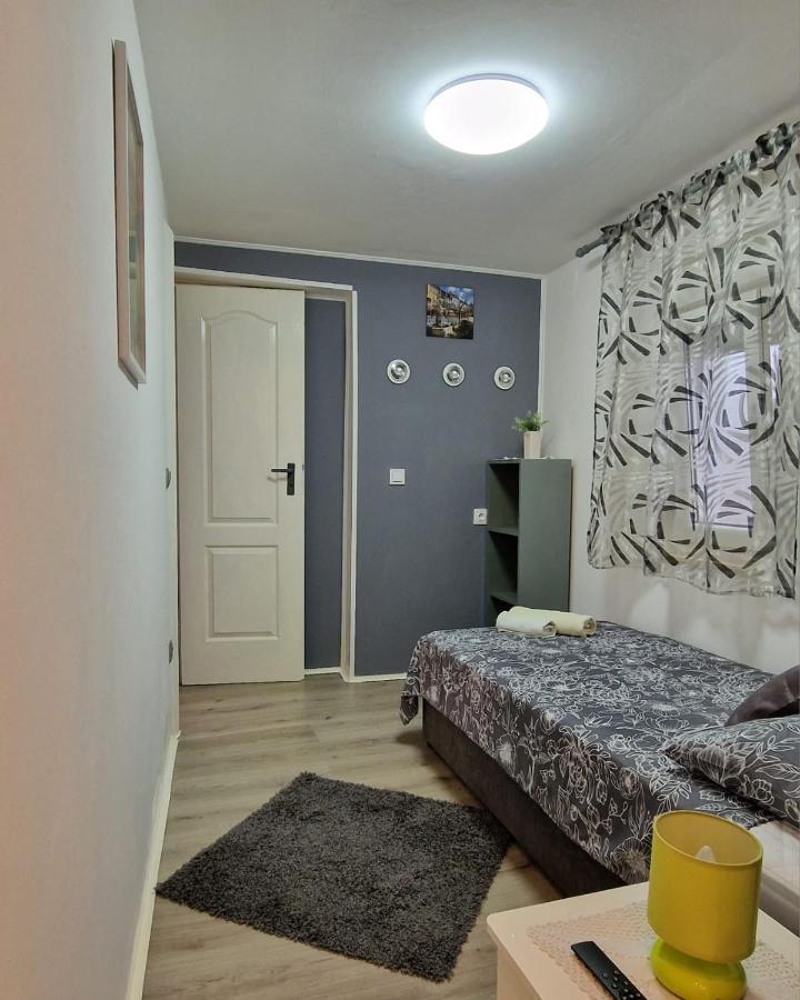 Apartment Ana Lozica With Terrace Dubrovnik Exterior photo