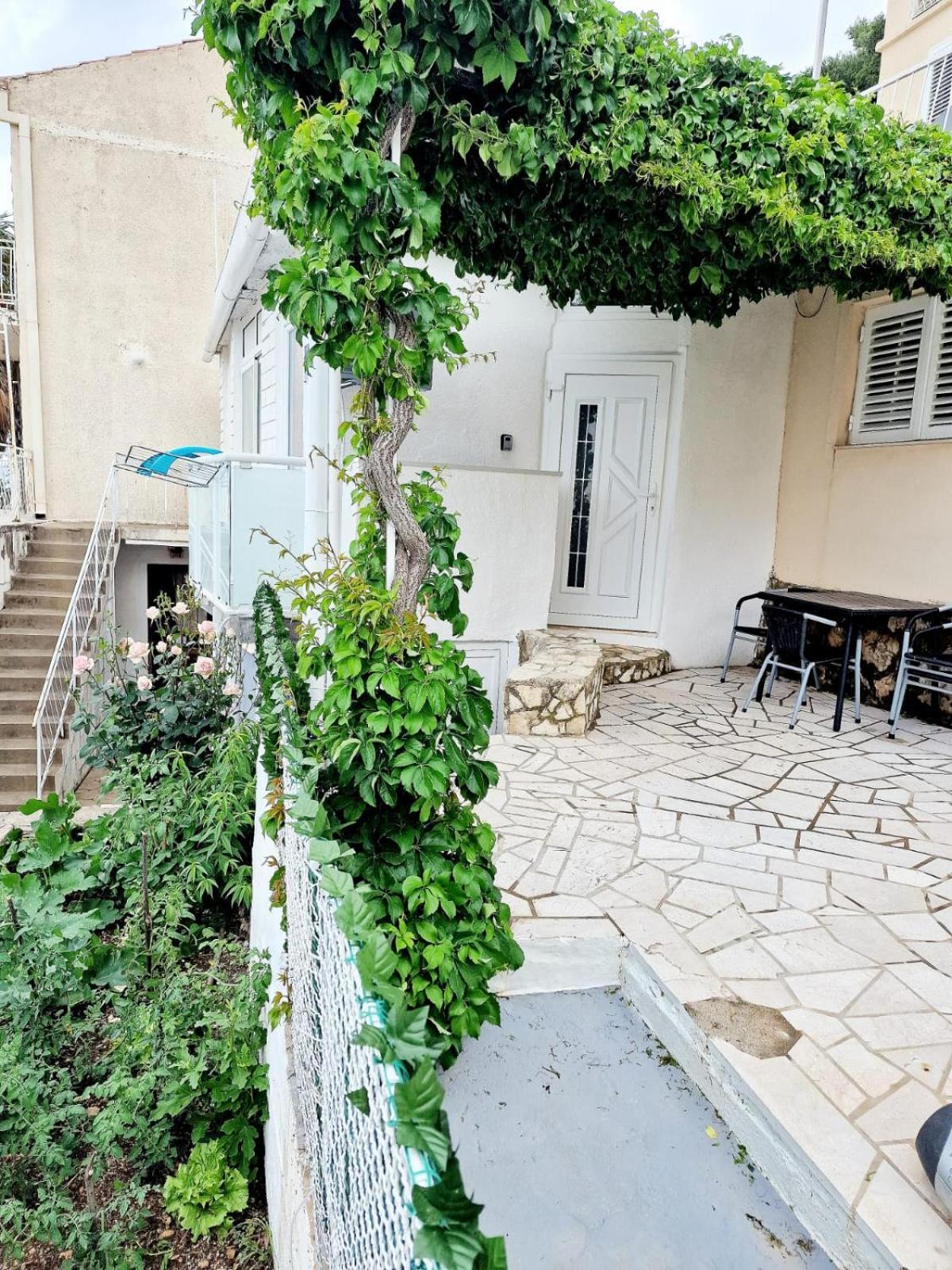 Apartment Ana Lozica With Terrace Dubrovnik Exterior photo